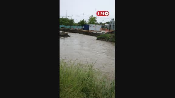 Otra vez: se desbordó el Arroyo Durán y el agua entró a las casas