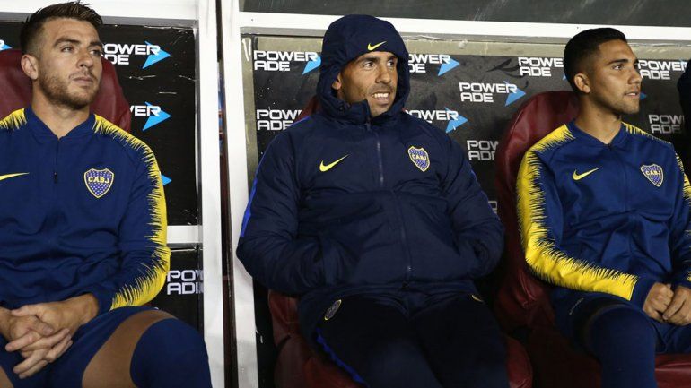 Tevez no será titular en Paraguay y podría no viajar por decisión del DT.