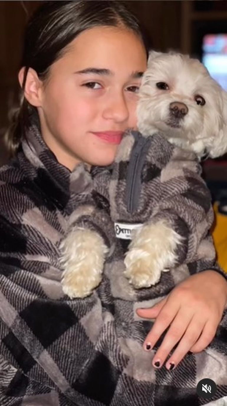 Antonia eligió hacer un viaje con su mamá para festejar los 15 años. Antonia eligió hacer un viaje con su mamá para festejar los 15 años.