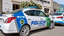 La policía de Fernández Oro investiga el ataque a balazos registrado el jueves por la madrugada. No hubo heridos y hay dos sospechosos en la mira. La policía de Fernández Oro investiga el ataque a balazos registrado el jueves por la madrugada. No hubo heridos y hay dos sospechosos en la mira.