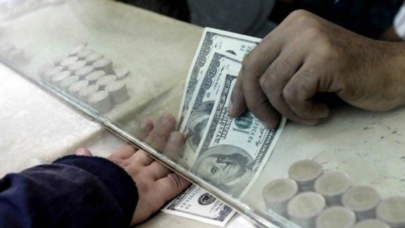 El dólar subió otros cinco centavos y sigue en alza en octubre
