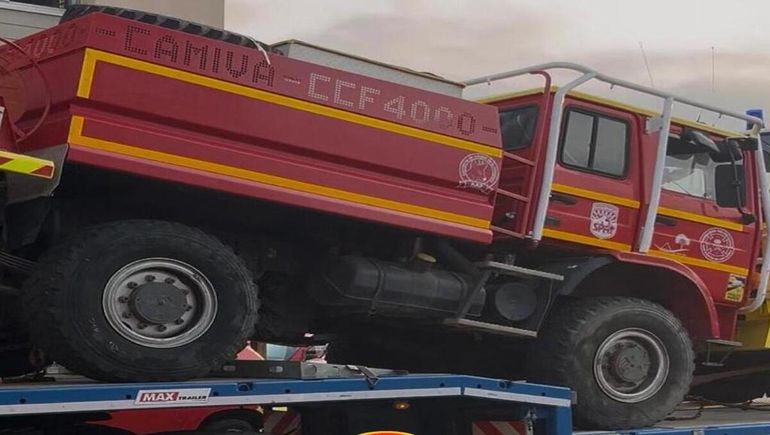Desde Francia, llegó un camión para Bomberos Voluntarios de San Martín de los Andes