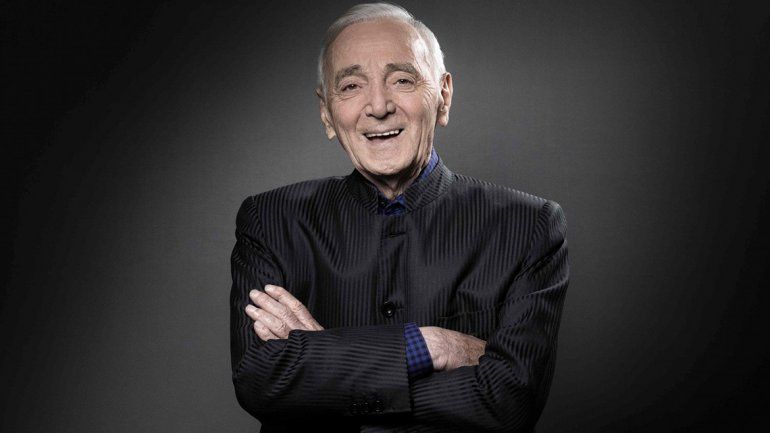 Murió Charles Aznavour, el último gigante de la canción francesa