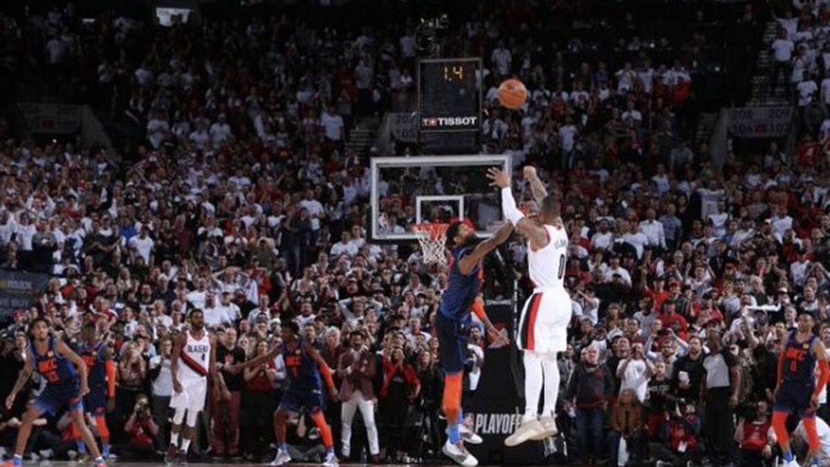 Increíble Final En La Nba Liquidó El Partido Y La Serie Con Un Triple Desde Casi Mitad De Cancha Increíble Final En La Nba Liquidó El Partido Y La Serie Con Un Triple Desde Casi Mitad De Cancha