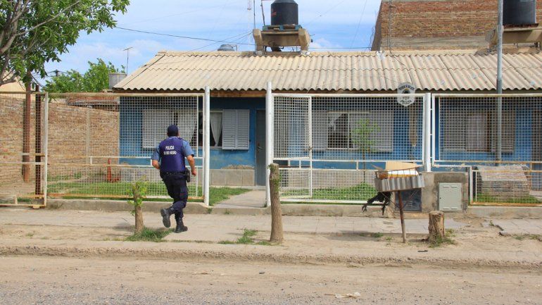 Acusó a un vecino de buchón y recibió un piedrazo en la cabeza: está internado