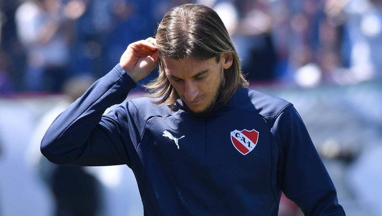 Beccacece está en el infierno: Vélez le ganó al Rojo por 2 a 0