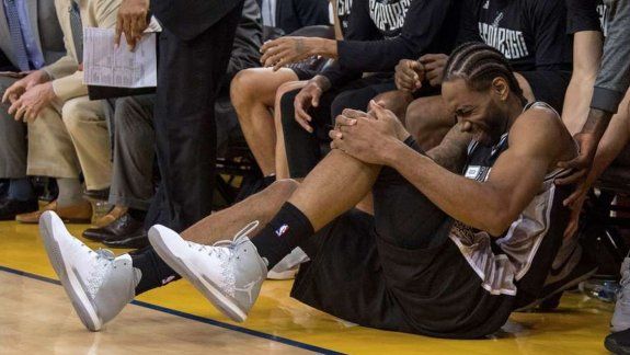 hinchas de los spurs demandan a pachulia por la lesion de leonard