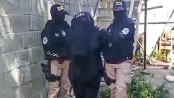 La madre del recién nacido fue detenida el domingo las 15.30, dos días después del terrible hallazgo de dos hombres que recolectaban metales en un basural municipal.&nbsp;