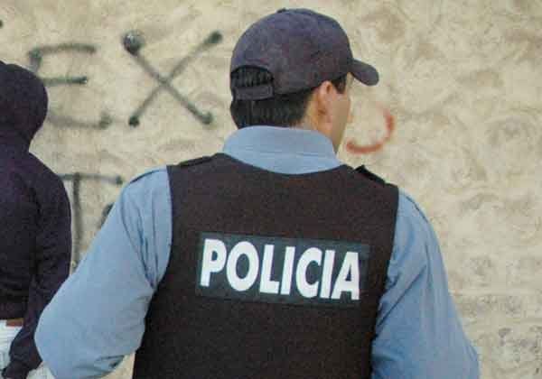 Detienen a dos motochorros en pleno centro de Cipolletti