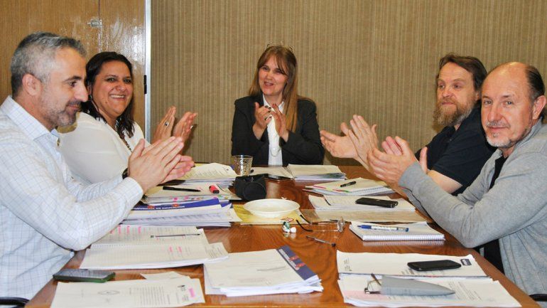 Autoridades del CPE junto a los representantes de ATEN.