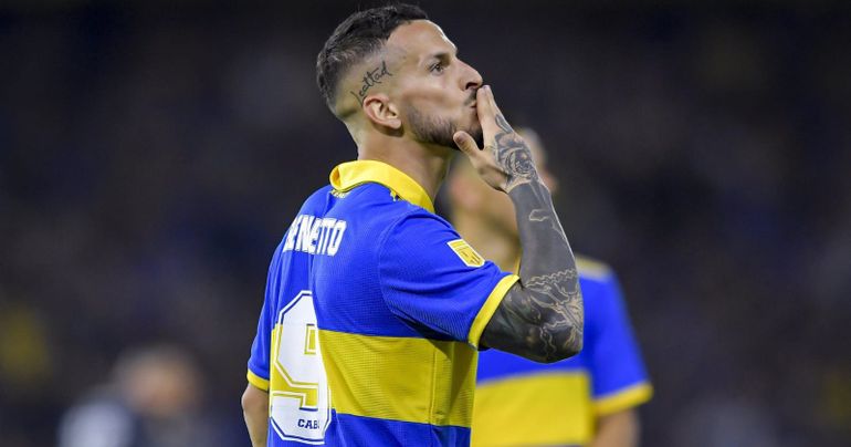 Darío Benedetto y un palito para quienes lo criticaron.