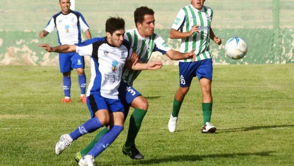 Rincón se hizo fuerte en cancha de Maronese y derrotó 2 a 0 al equipo dirigido por Hugo Silva en el arranque.&nbsp;