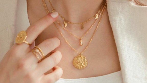 Este es el significado de soñar con joyas