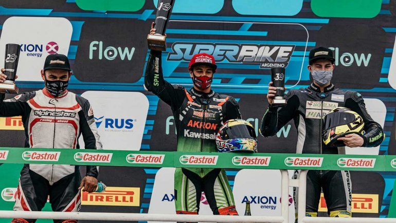 Ribodino, Gándola y Grantón en el podio del Superbike Argentino en Buenos Aires.