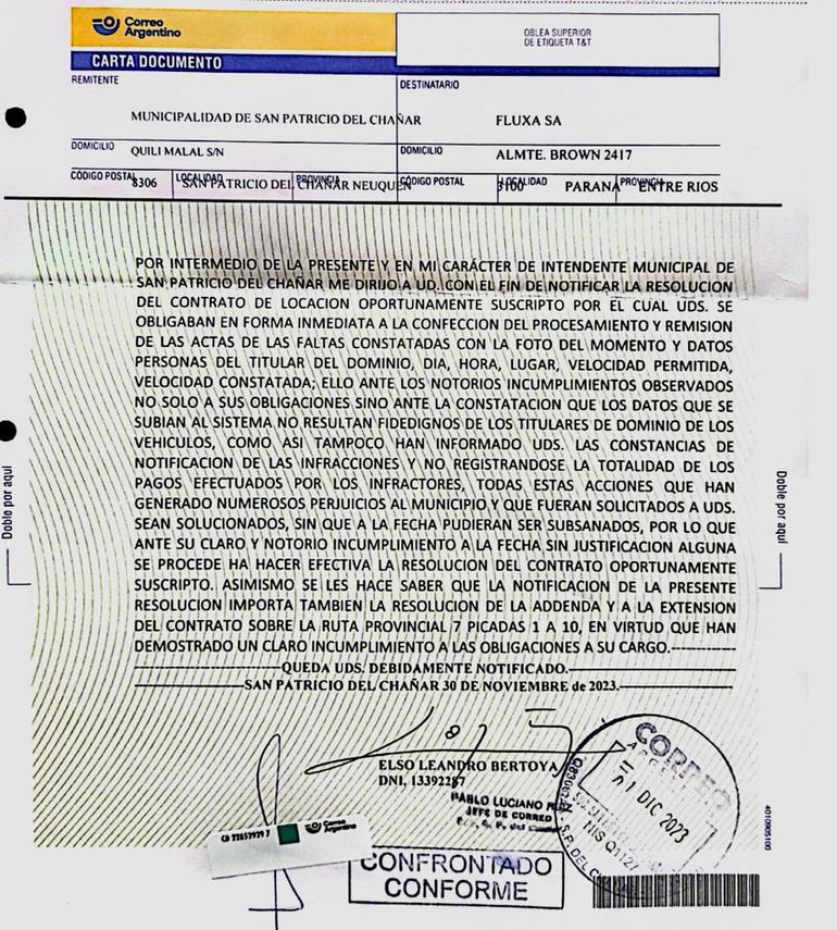 La carta documento por la cual se rescindía el contrato a la empresa Fluxa SA debido a irregularidades. Ahora está de nuevo en marcha. La carta documento por la cual se rescindía el contrato a la empresa Fluxa SA debido a irregularidades. Ahora está de nuevo en marcha.