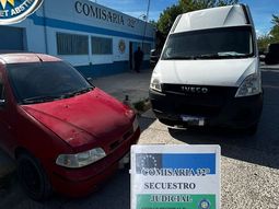 El camión distribuidor de snack fue robado esta mañana en Neuquén y recuperado en el Barrio del Trabajo, Cipolletti. El camión distribuidor de snack fue robado esta mañana en Neuquén y recuperado en el Barrio del Trabajo, Cipolletti.