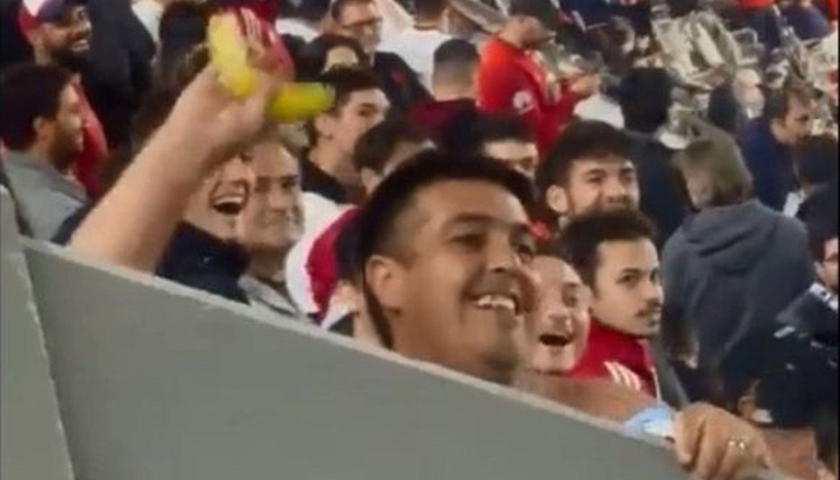 Inédito: River le hará pagar una fortuna al hincha que tiró la banana