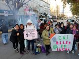 Corte en pleno centro: un grupo de estatales reclama estabilidad laboral y denuncia persecución