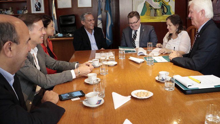 Quiroga recibió a funcionarios de Energía de Estados Unidos