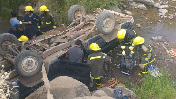 Un joven murió tras un vuelco en el norte neuquino