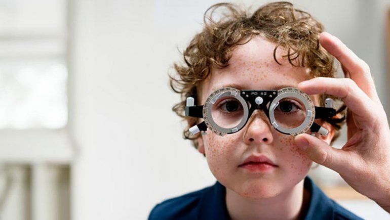 Anteojos gratis para niños: dónde inscribirse y cuáles son los requisitos de 2025