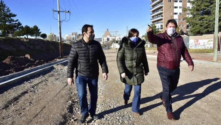 Gaido recorrió las obra del reordenamiento vial del Acceso Norte