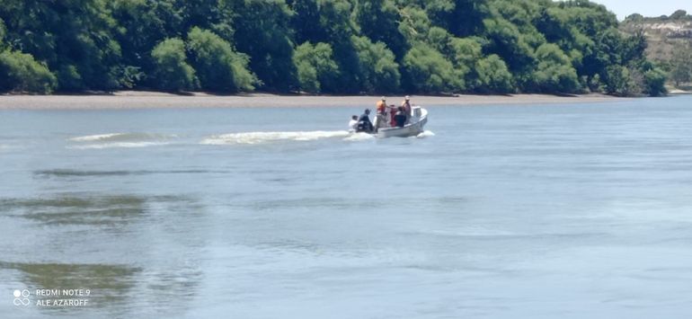 Buscan a un adolescente de 13 años perdido en el río Negro&nbsp;