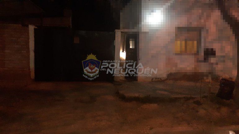 La fiesta clandestina se llevó a cabo en esta domicilio.