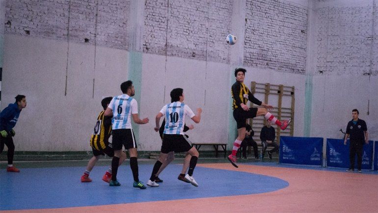 El futsal de la UNCo es furor: participan 600 jugadores