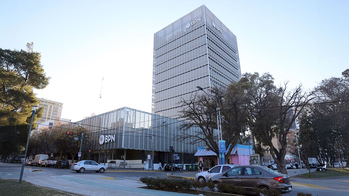 El Ejecutivo confirmó la fecha de pago de los sueldos a los estatales de Neuquén. | LM Neuquen El Ejecutivo confirmó la fecha de pago de los sueldos a los estatales de Neuquén.