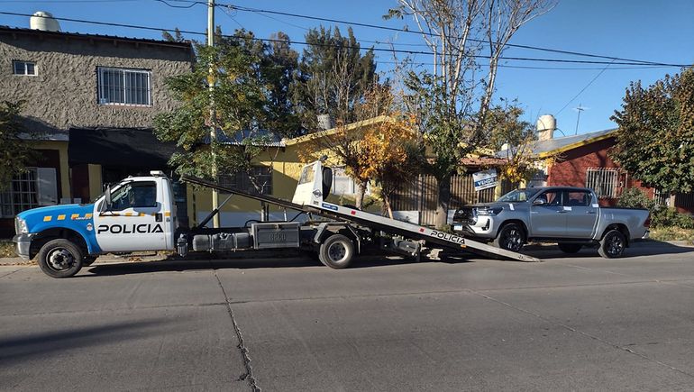 Otro allanamiento en Neuquén: santafesino pagó casi un millón por una Hilux que no obtuvo