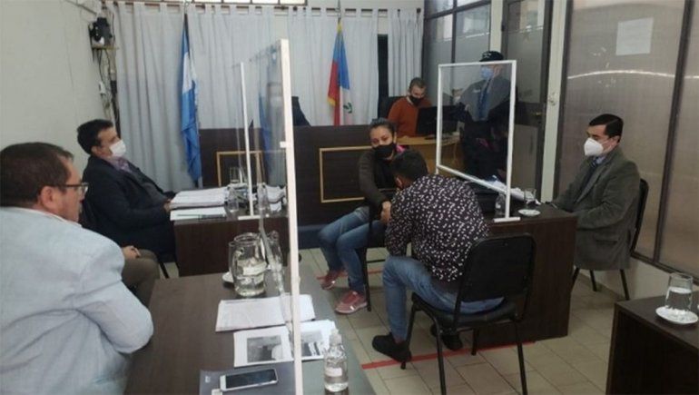 Escena insólita en un juicio: un ladrón le pidió perdón a su víctima y se dieron un conmovedor abrazo