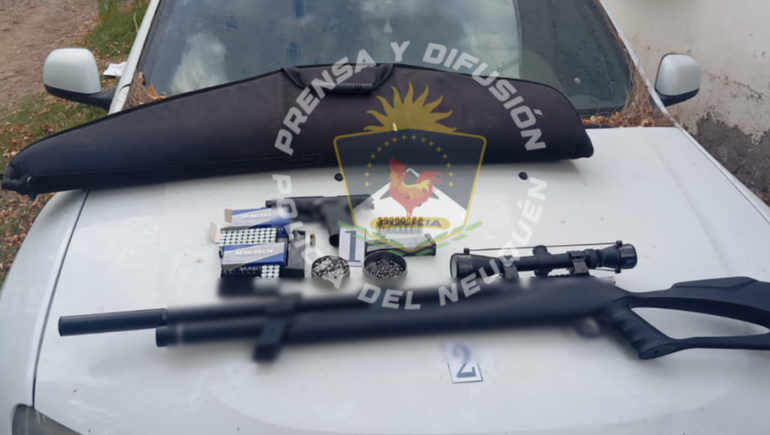 Borracho al volante se resistió a un control y le encontraron dos armas con municiones