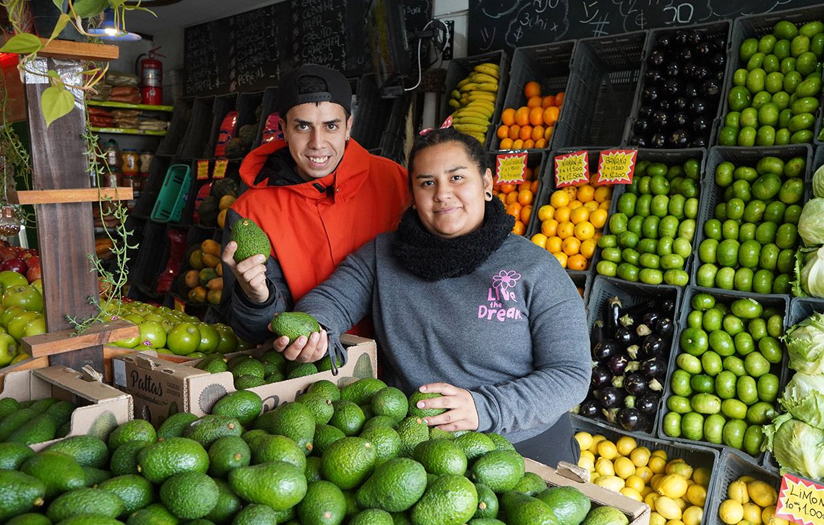 ¿Cuál es el secreto? La verdulería que vende las paltas más baratas de Neuquén