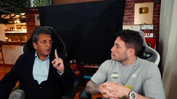 Sergio Massa charló con uno de los streamers más vistos del país. Sergio Massa charló con uno de los streamers más vistos del país.