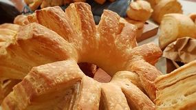 Cremona casera hojaldrada: el truco para que te salga perfecta para el mate y sin complicaciones