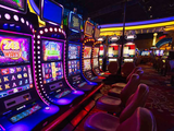 Un jardinero ganó un millón de dólares en el casino y lo cobró 10 años después