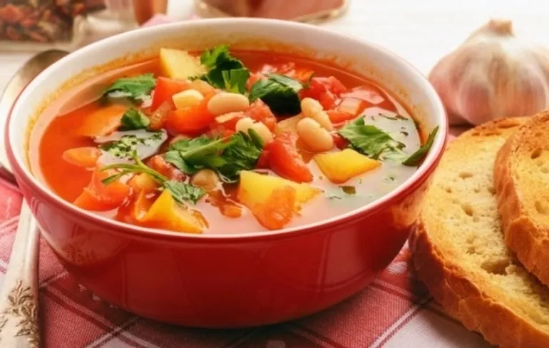 Sopa de verduras, nutritiva y deliciosa receta. Sopa de verduras, nutritiva y deliciosa receta.