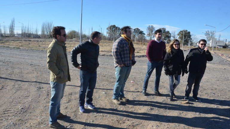 Los vecinos aseguran que ya se cansaron de golpear las puertas de la empresa desarrolladora. Hasta ahora son 26 personas lasafectadas.