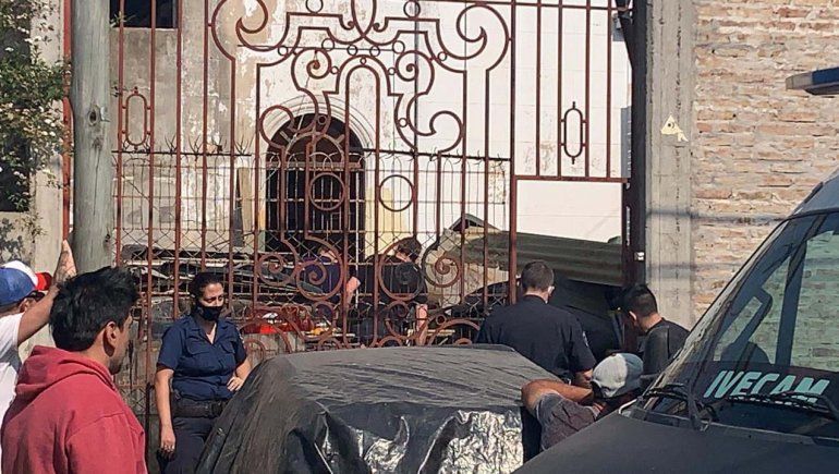 Lo encontraron descuartizado en un tambor en la casa de un vecino