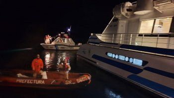 por el derrumbe y la nieve debieron rescatar a 750 turistas por el lago por el derrumbe y la nieve debieron rescatar a 750 turistas por el lago