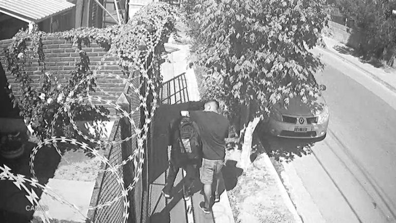 Video: cómo le robaron dos delincuentes a un estudiante de secundaria con autismo