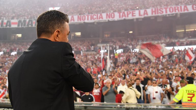 La fuerte ovación del Monumental para Marcelo Gallardo.