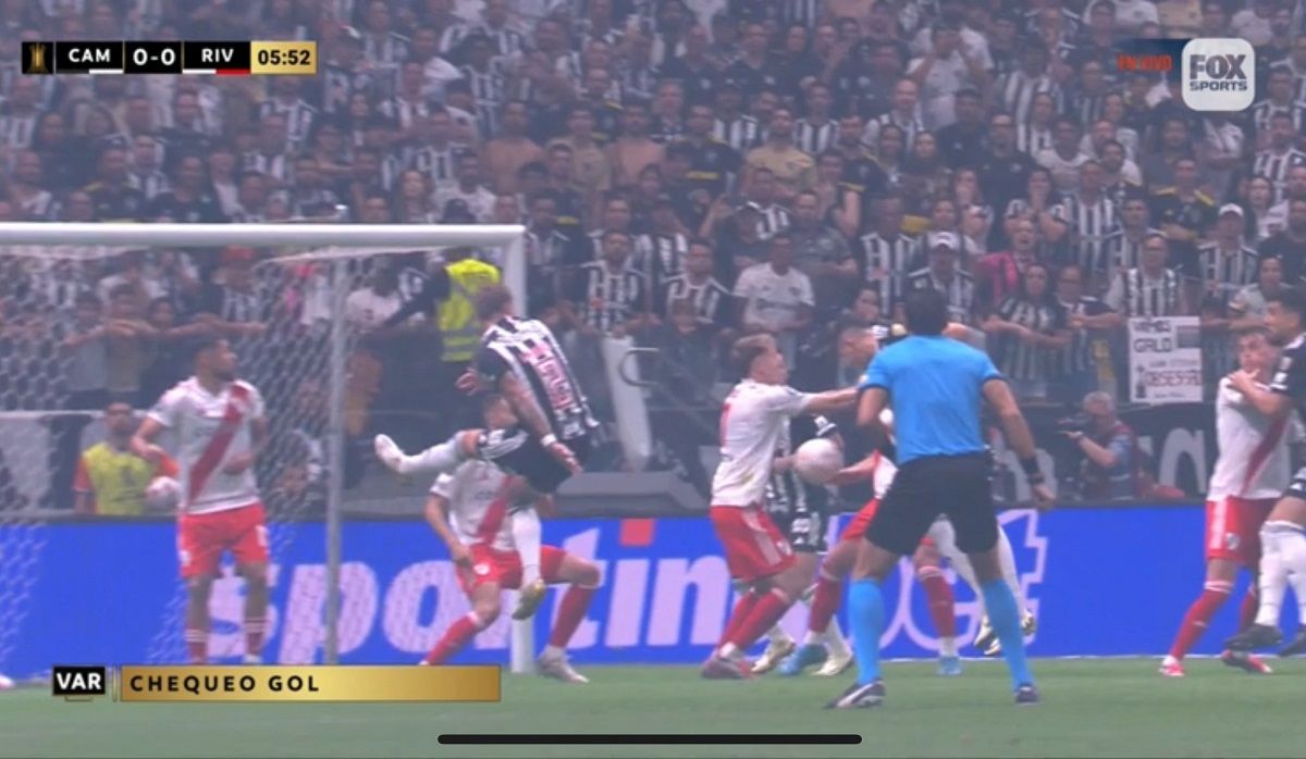 El penal que no le dieron a Atlético Mineiro contra River