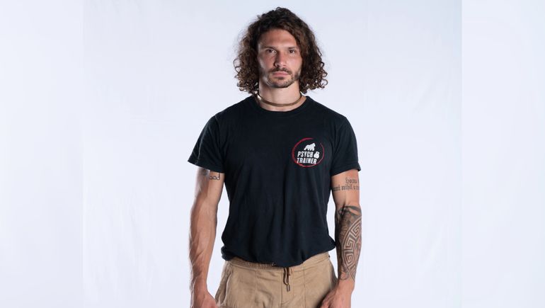 Debutó Survivor Expedición Robinson: quién es Ivan Chirinian, el neuquino que participa del reality