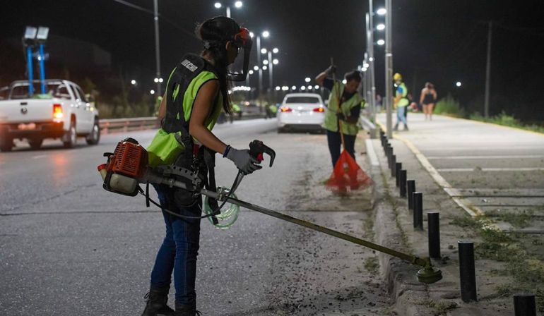 La Muni comenzó con la limpieza de la ex Ruta 7