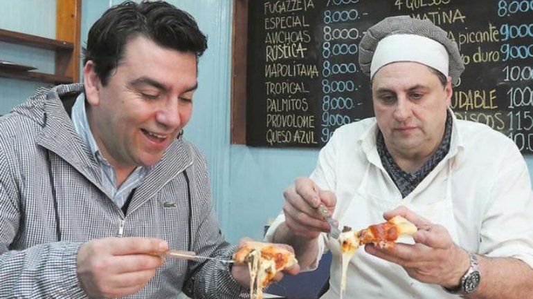 Gerardo Feest (chileno) y Sergio García Gerala (argentino) abrieron la pizzería La Angostura en Osorno