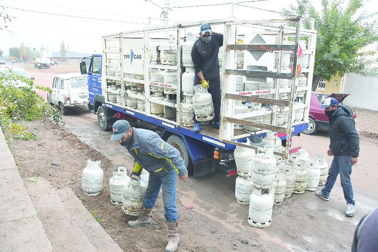 Barrios de Pie reclamó que haya más centros de distribución de garrafas.