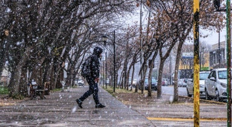 ¿El Alto Valle se vuelve a cubrir de nieve?