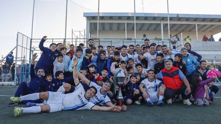 La Amistad campeón Apertura 2022 de la Liga Confluencia.